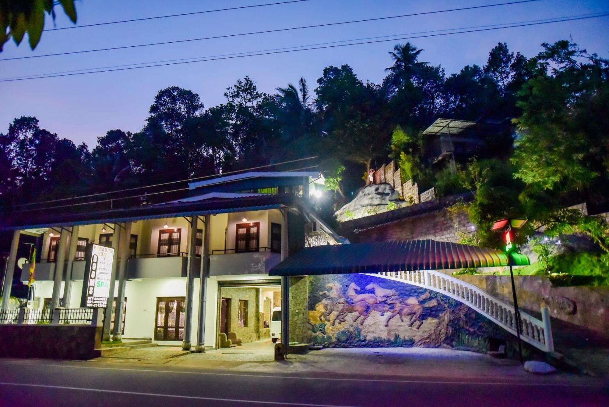 Kandy Paradise Hotel & Spa Gelioya Exterior foto
